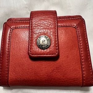 Perlina New York leather wallet.